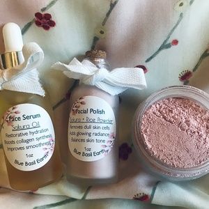 Sakura skin care gift set: clay face mask, exfoliant and serum Cherry Blossoms